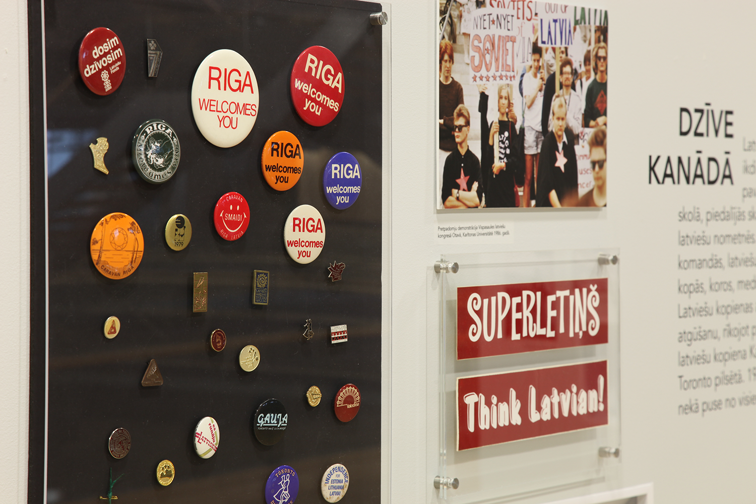 Latvieši pasaulē, izstāde LNB